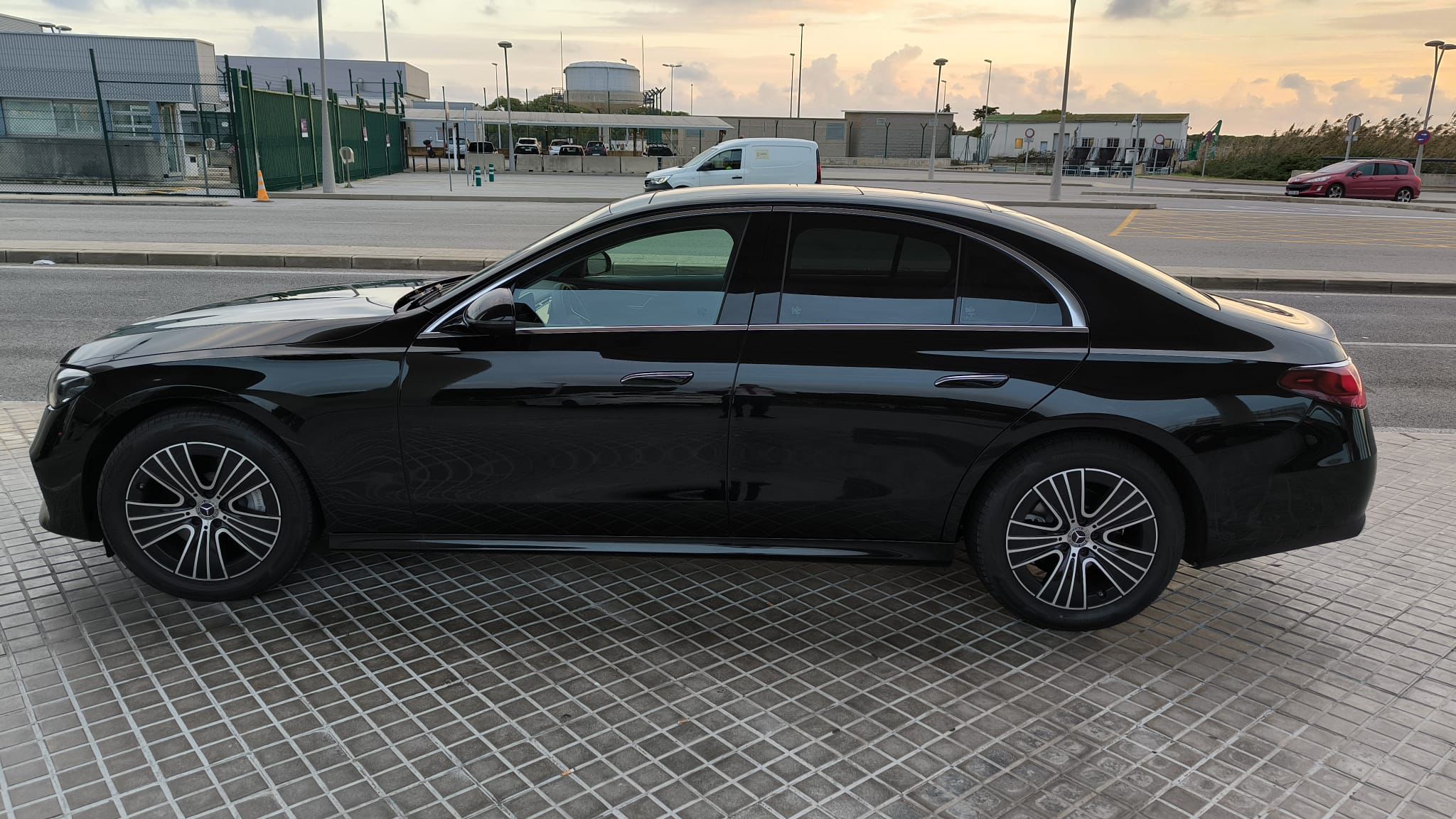 Business Sedan